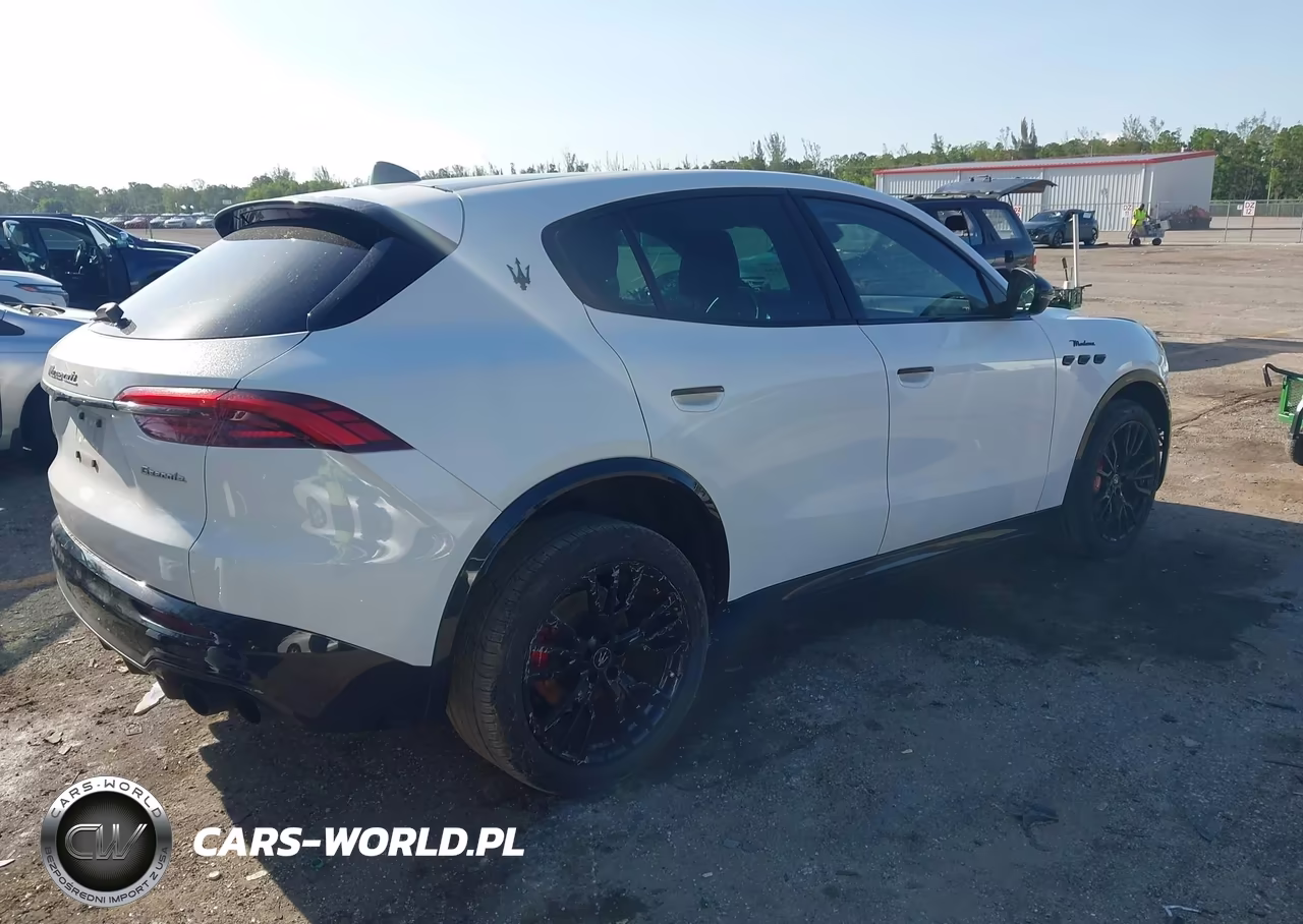 2025 Maserati Grecale Modena VIN:ZN6PMDBA6S7461874 - 4