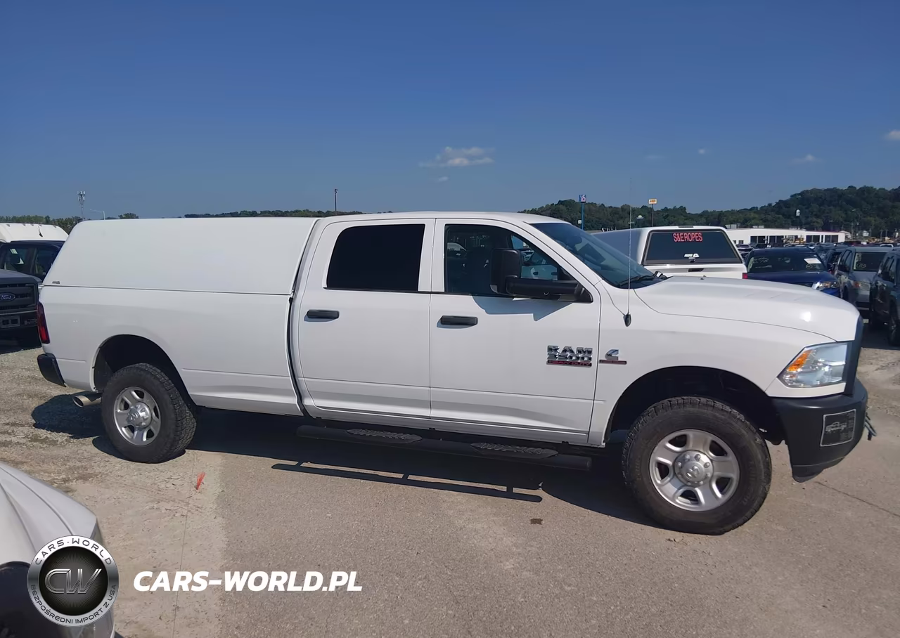 2017 Ram 3500 Tradesman 4X4 8' Box VIN:3C63R3GL5HG762324 - 13