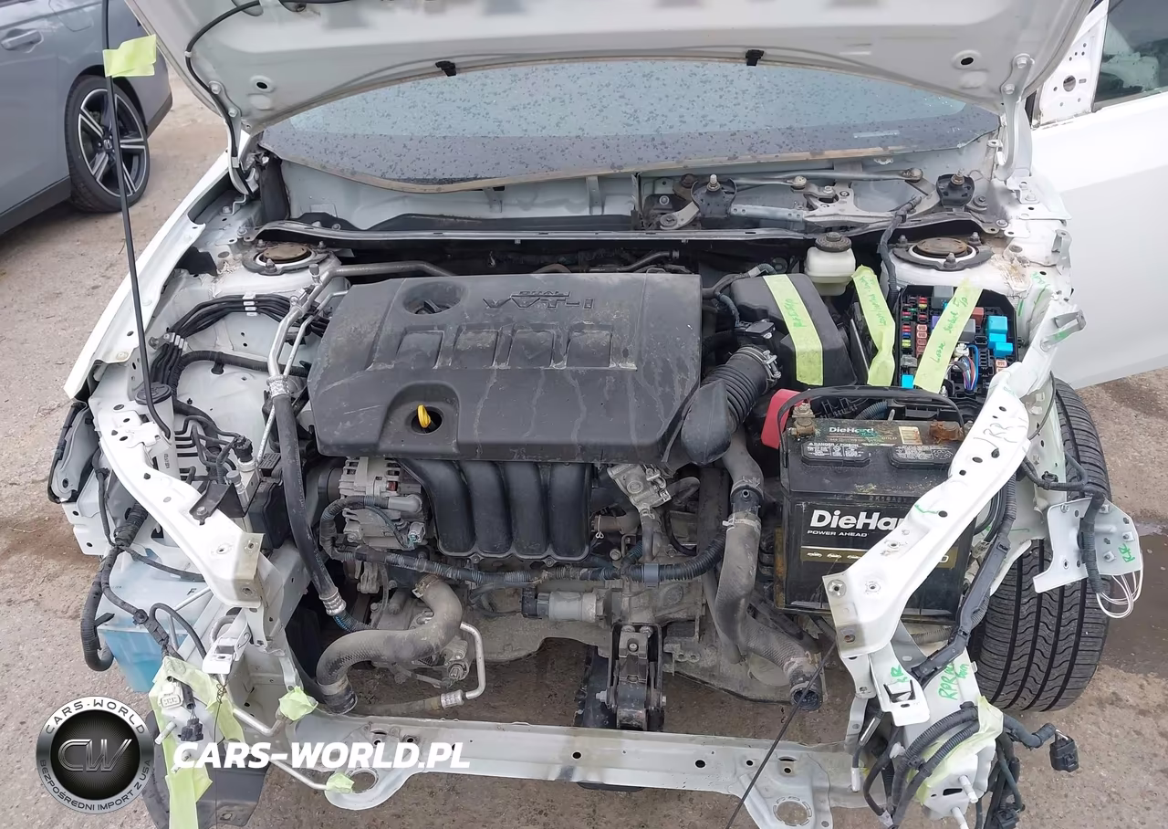2017 Toyota Corolla Le VIN:5YFBURHE1HP657229 - 10