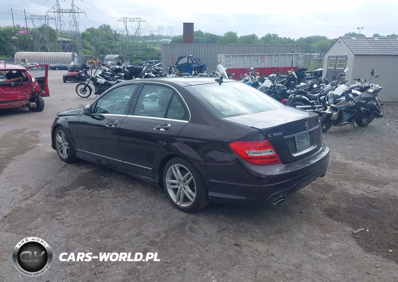 2012 Mercedes-Benz C 300 Sport 4Matic VIN:WDDGF8BB1CA715528 - 12
