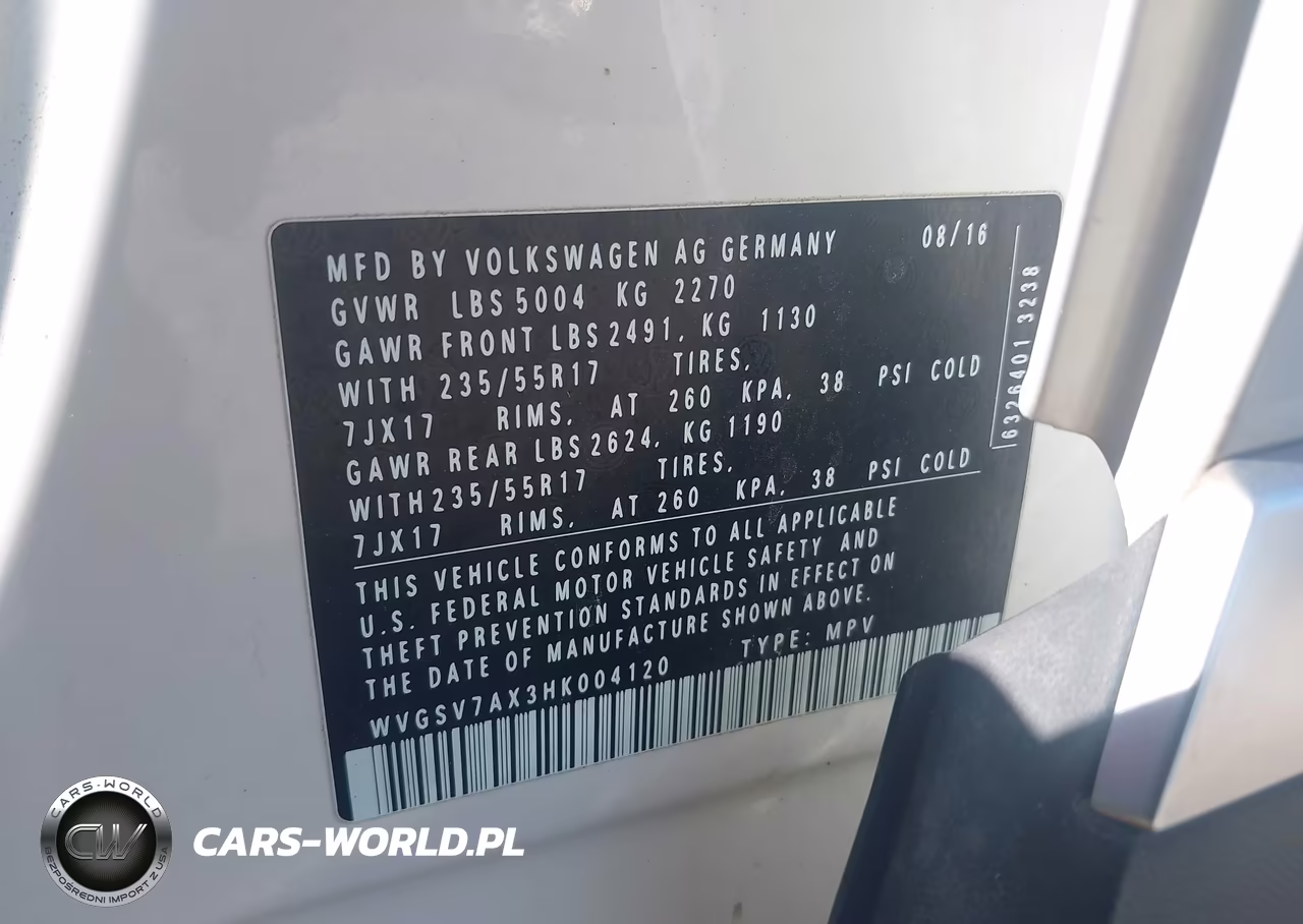 2017 Volkswagen Tiguan 2.0T Wolfsburg Edition VIN:WVGSV7AX3HK004120 - 9