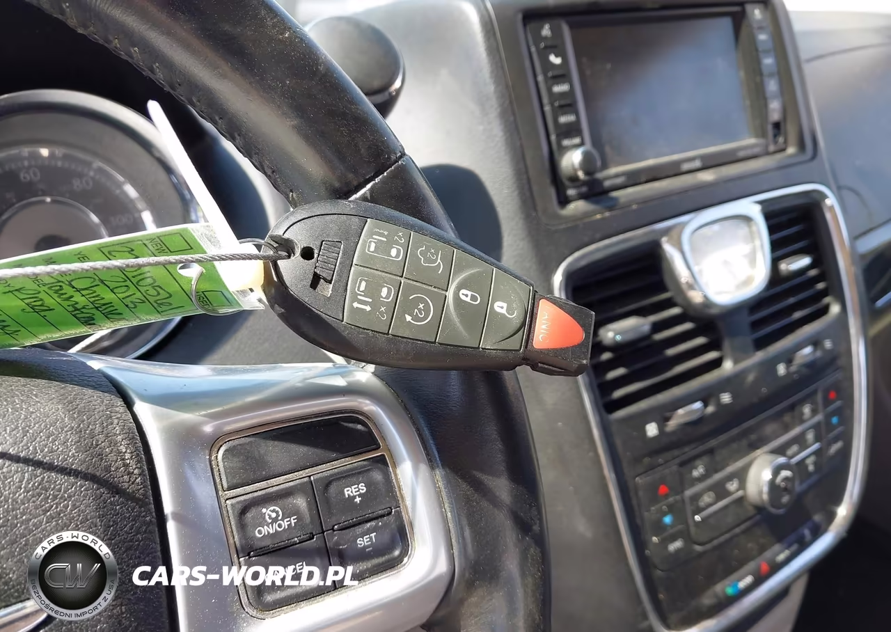 2013 Chrysler Town & Country Touring VIN:2C4RC1BG1DR722992 - 11