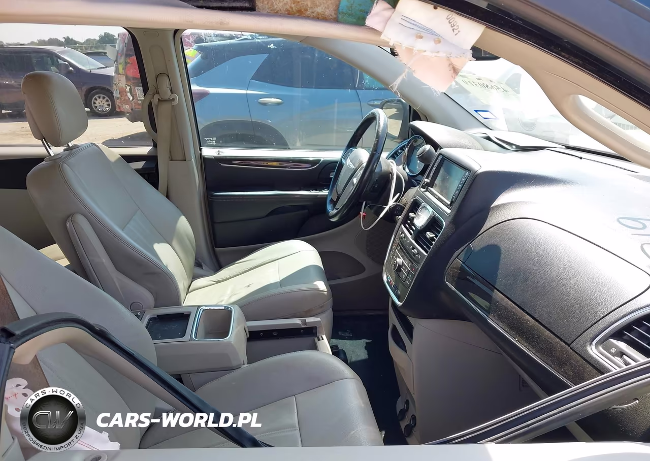 2013 Chrysler Town & Country Touring VIN:2C4RC1BG1DR722992 - 5