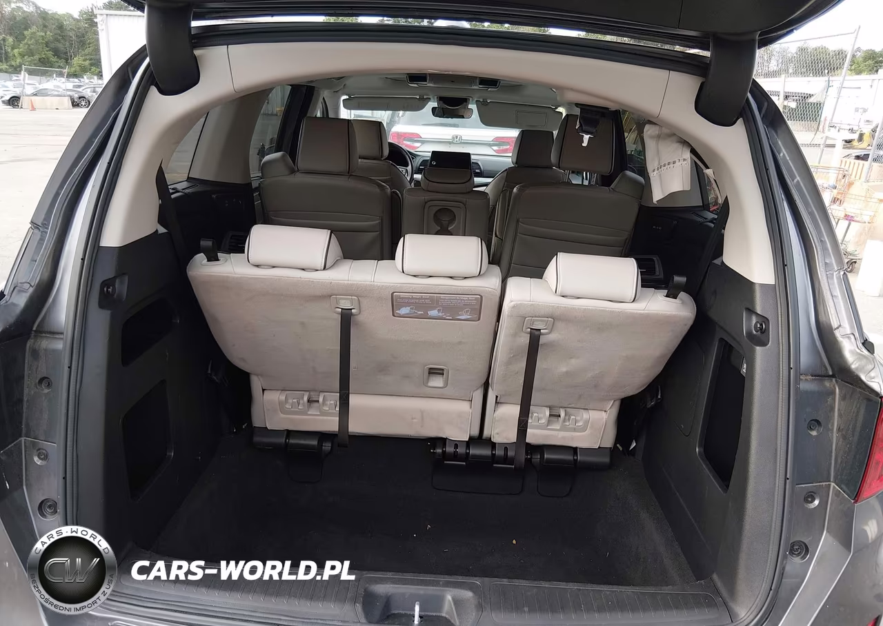 2025 Honda Odyssey Touring VIN:5FNRL6H80SB014416 - 17