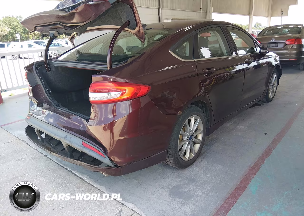 2017 Ford Fusion Se VIN:3FA6P0H71HR394228 - 4