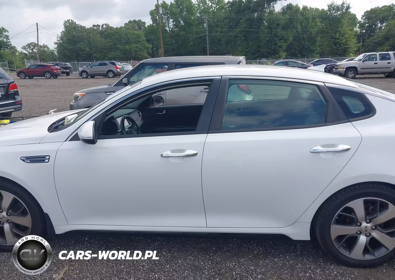 2019 Kia Optima S VIN:5XXGT4L36KG331766 - 14