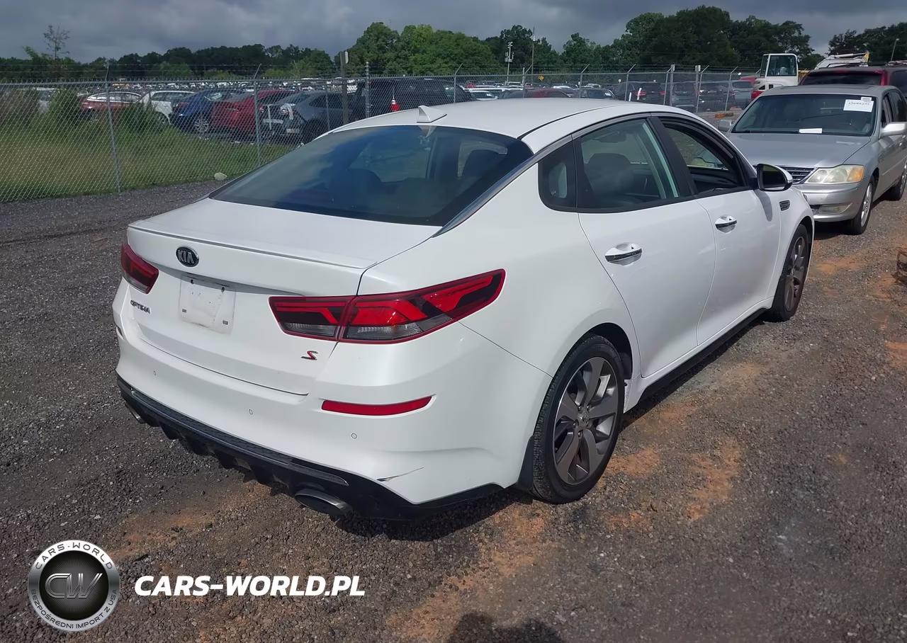 2019 Kia Optima S VIN:5XXGT4L36KG331766 - 4