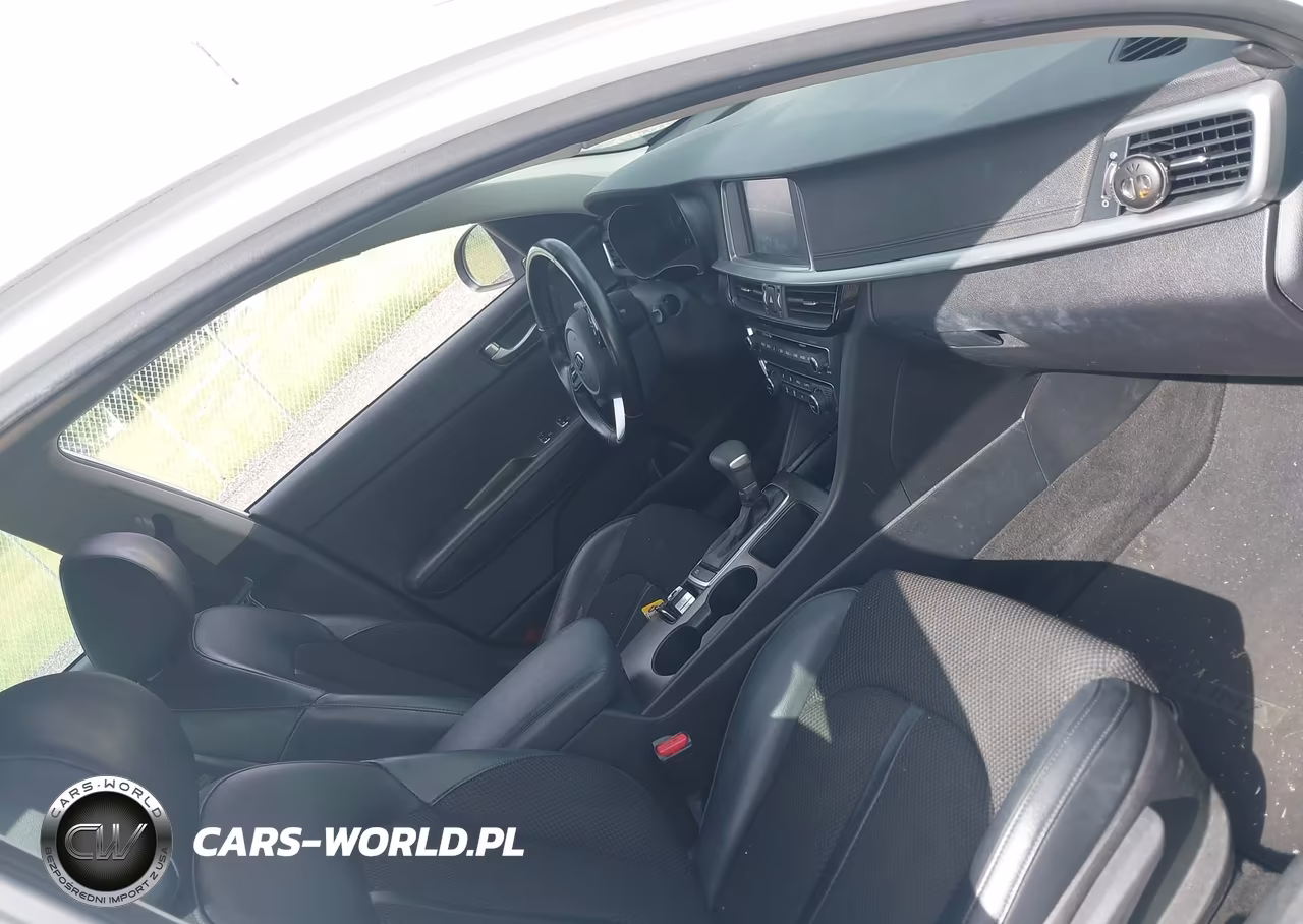 2019 Kia Optima S VIN:5XXGT4L36KG331766 - 5