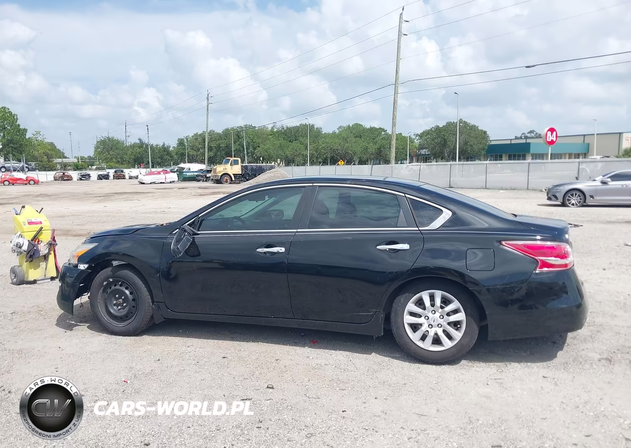 2014 Nissan Altima 2.5 S VIN:1N4AL3AP2EC114196 - 14