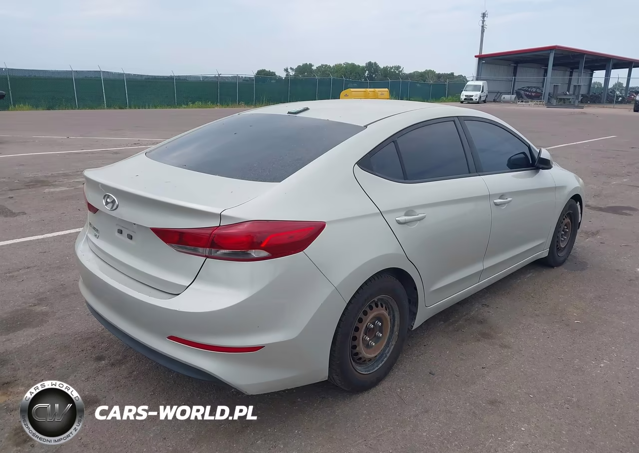 2017 Hyundai Elantra Se VIN:5NPD74LF0HH077275 - 4