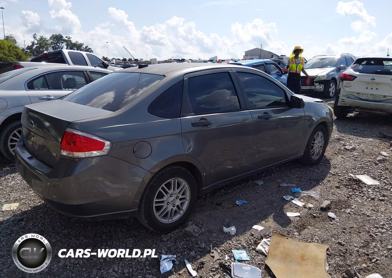 2009 Ford Focus Se VIN:1FAHP35N69W222935 - 4