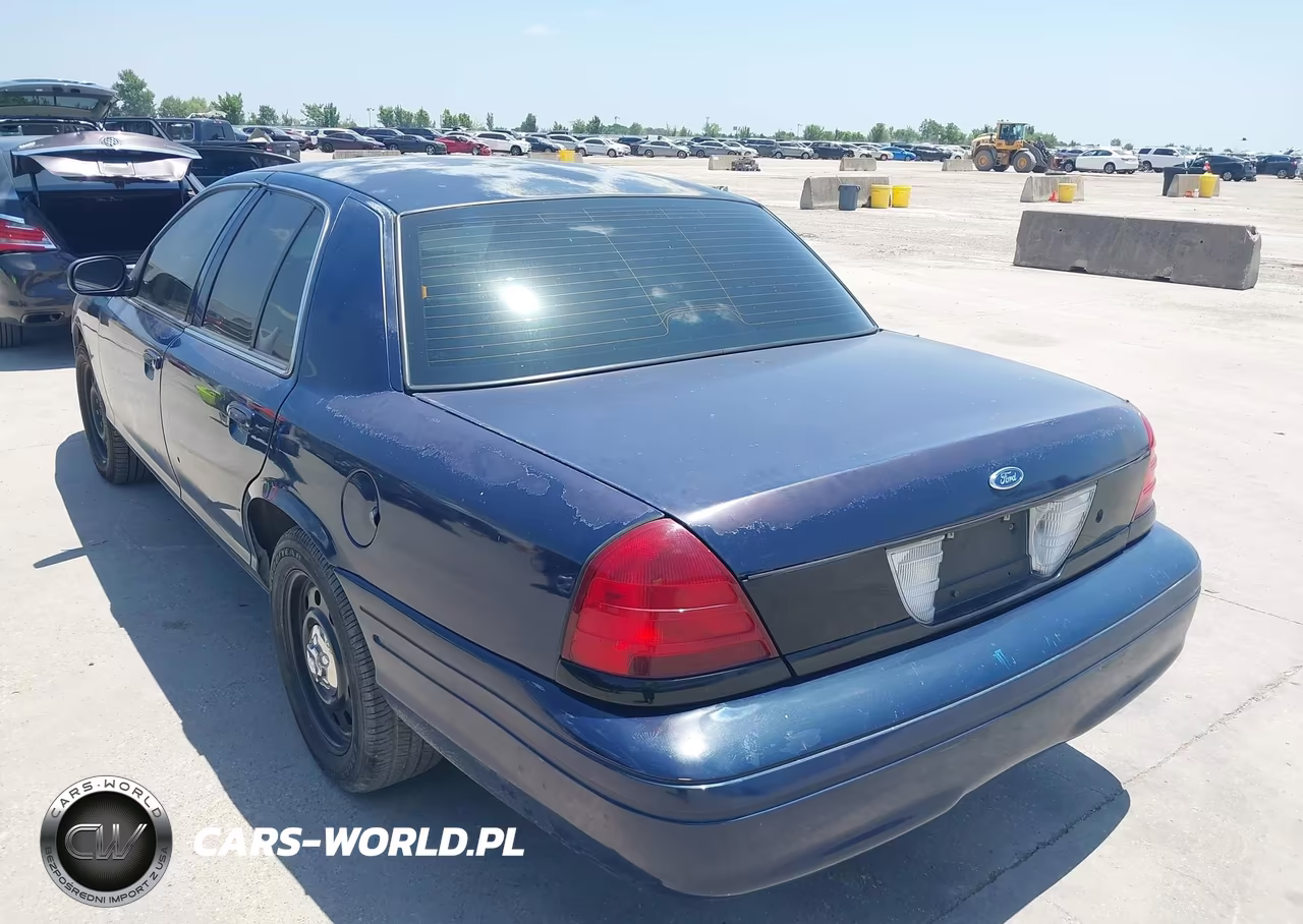 2007 Ford Crown Victoria Police-Police Interceptor VIN:2FAFP71W57X102655 - 3