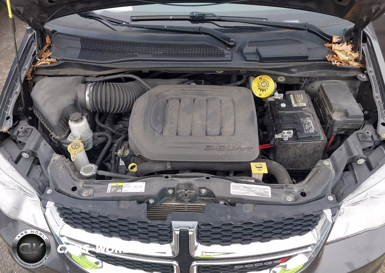 2019 Dodge Grand Caravan Sxt VIN:2C4RDGCG5KR760981 - 10