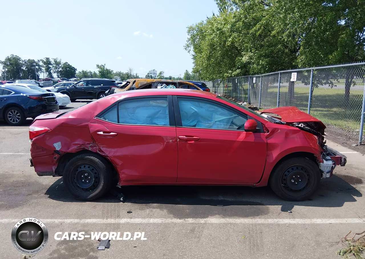2019 Toyota Corolla Le VIN:2T1BURHE6KC150351 - 13