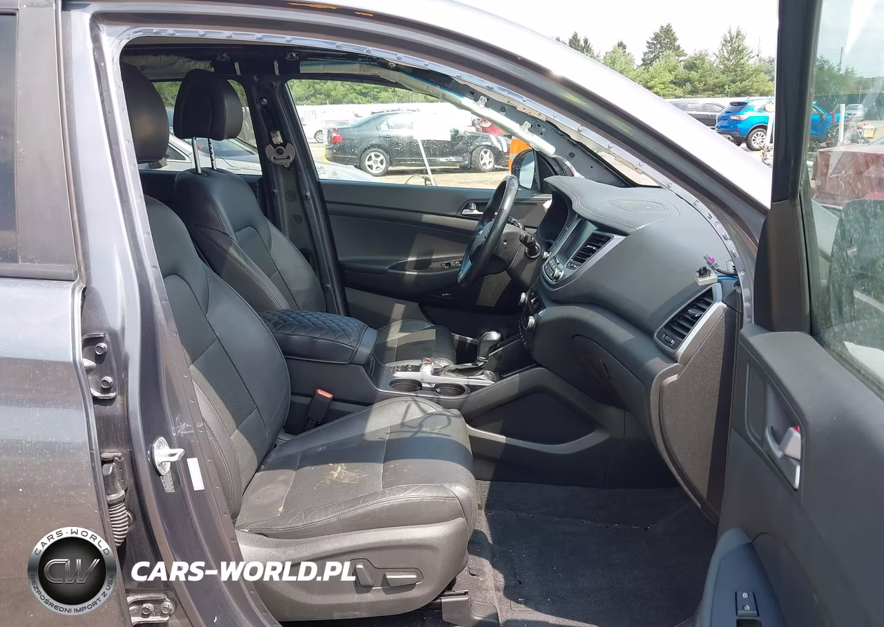 2017 Hyundai Tucson Limited VIN:KM8J3CA22HU372548 - 5