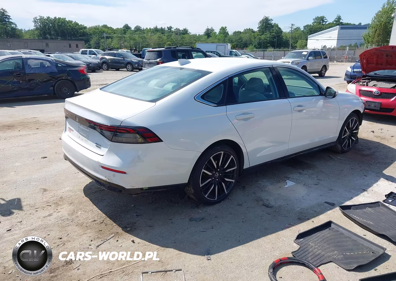 2024 Honda Accord Hybrid Touring VIN:1HGCY2F86RA015691 - 4