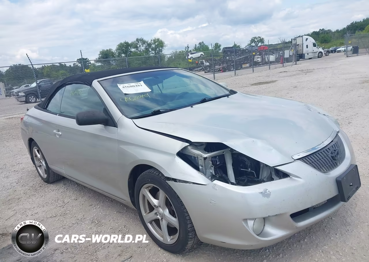 2004 Toyota Camry Solara Se