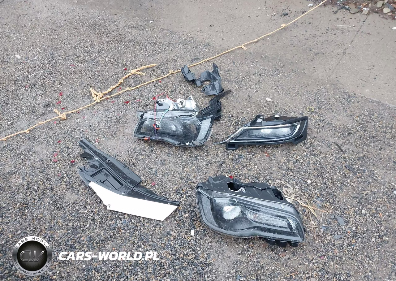 2020 Chrysler 300 300S Awd VIN:2C3CCAGGXLH154703 - 12