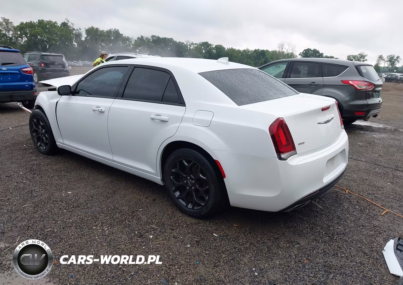 2020 Chrysler 300 300S Awd VIN:2C3CCAGGXLH154703 - 3