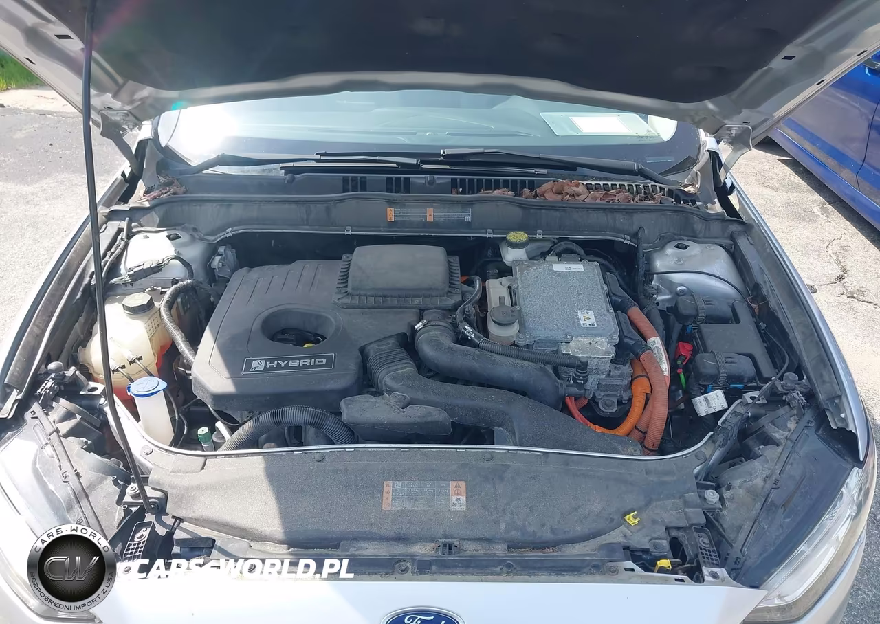 2018 Ford Fusion Hybrid S VIN:3FA6P0UU0JR122092 - 10