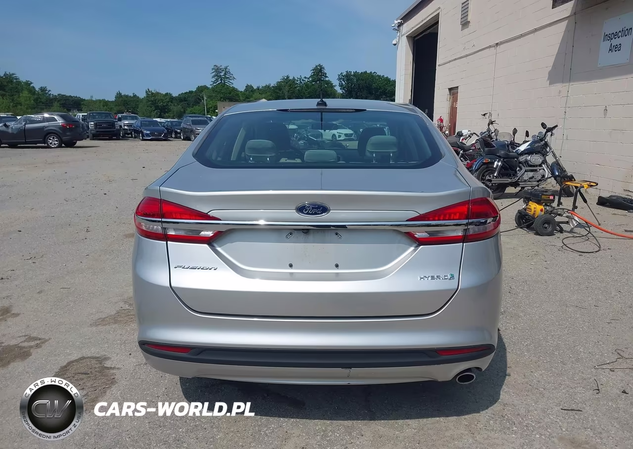 2018 Ford Fusion Hybrid S VIN:3FA6P0UU0JR122092 - 18