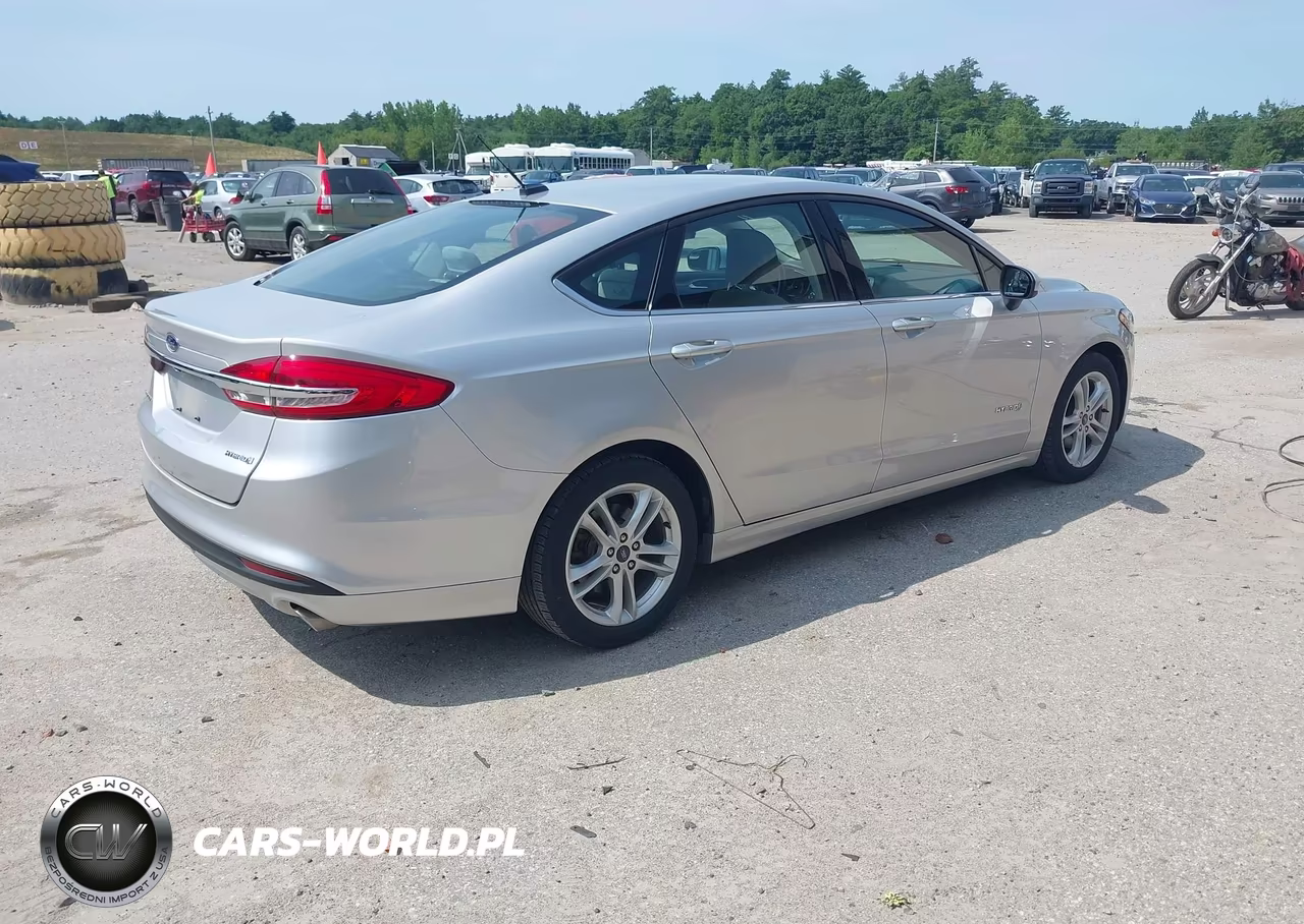 2018 Ford Fusion Hybrid S VIN:3FA6P0UU0JR122092 - 4