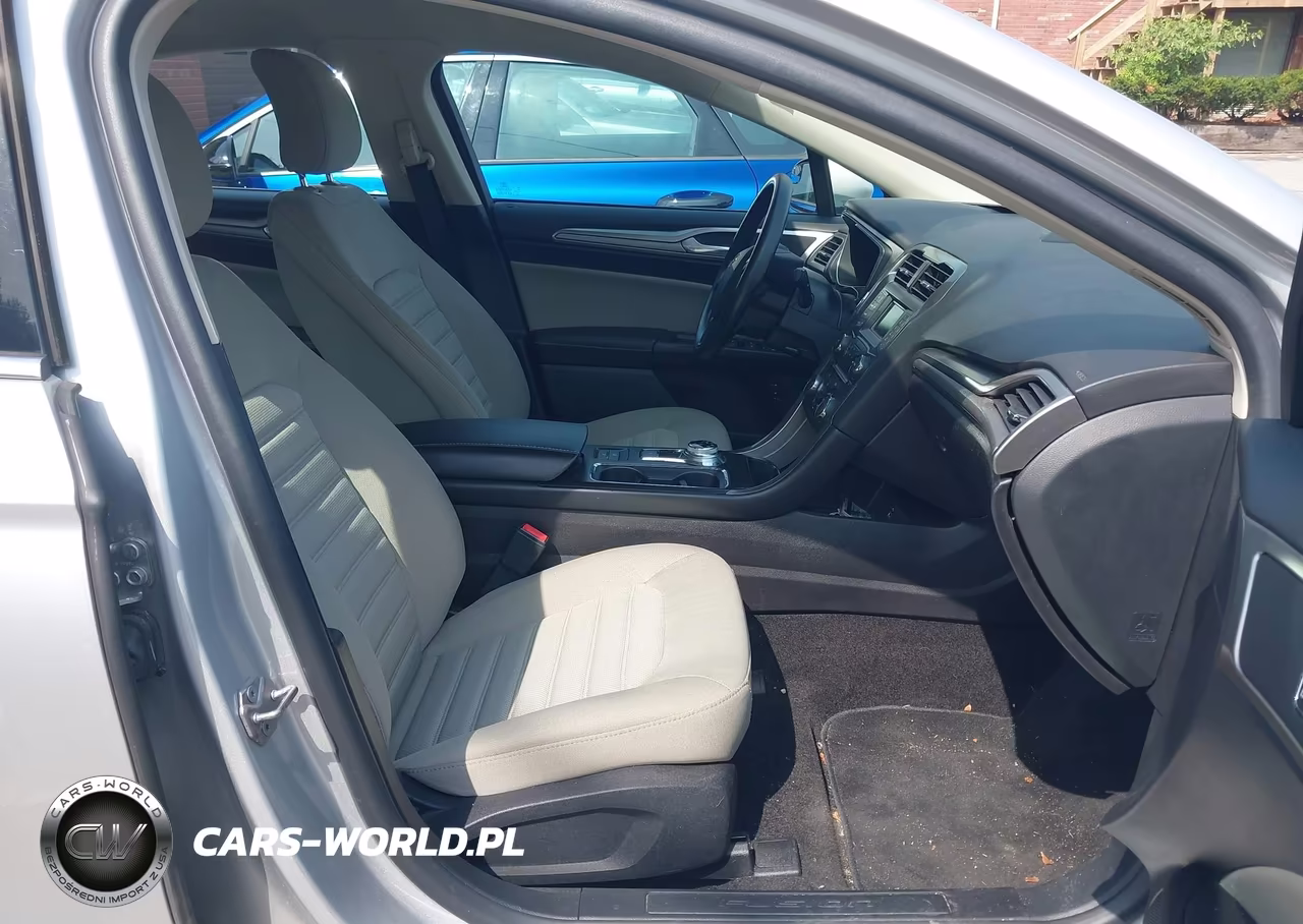 2018 Ford Fusion Hybrid S VIN:3FA6P0UU0JR122092 - 5