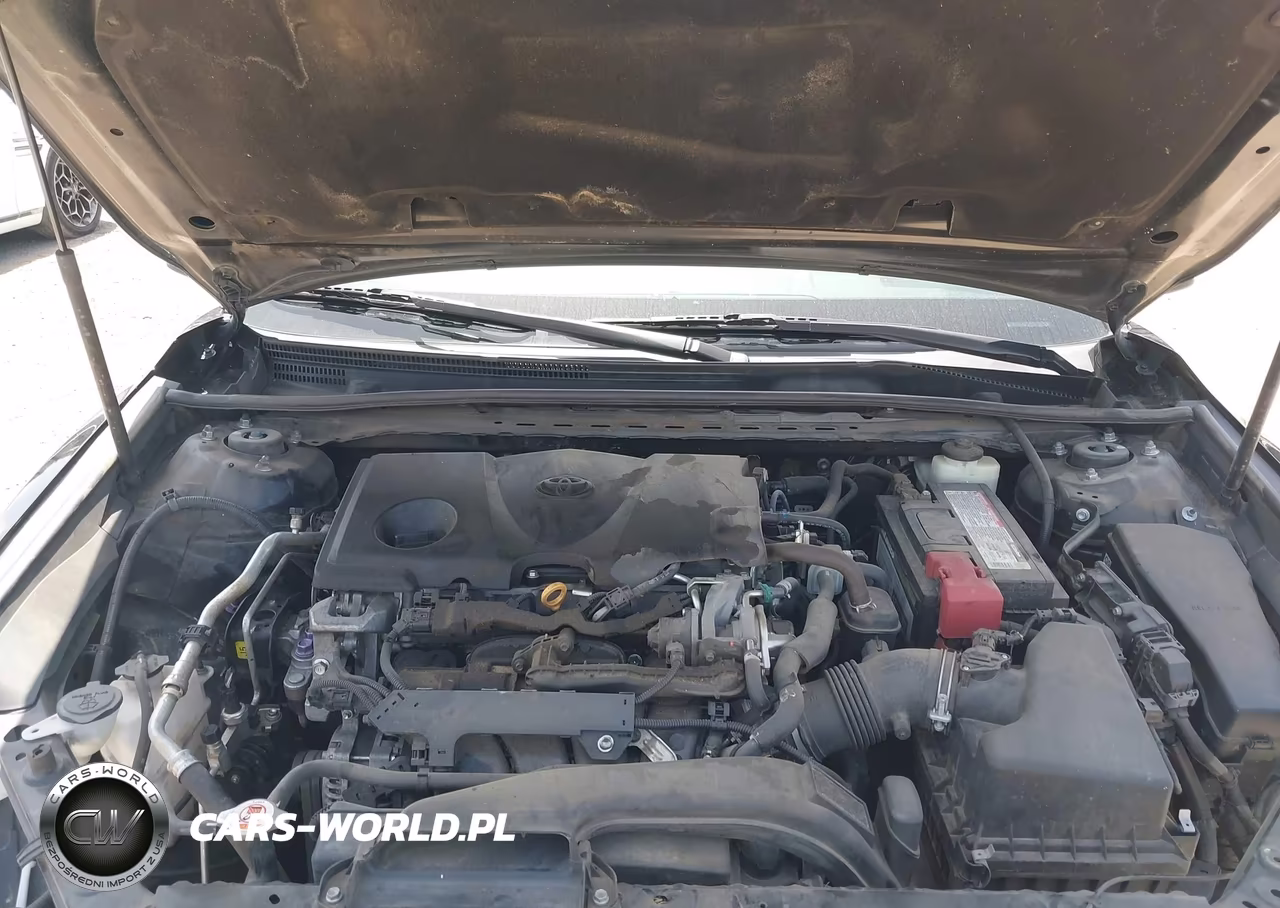 2018 Toyota Camry Le VIN:4T1B11HK2JU665604 - 10