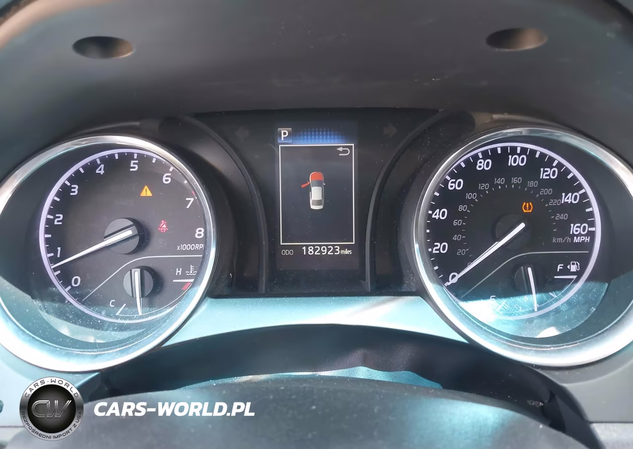 2018 Toyota Camry Le VIN:4T1B11HK2JU665604 - 7
