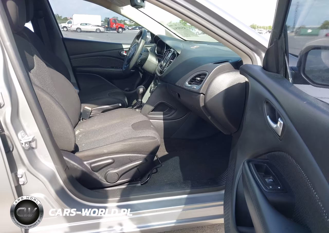 2016 Dodge Dart Se VIN:1C3CDFAA3GD555818 - 5