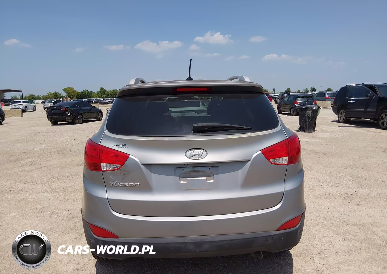 2015 Hyundai Tucson Se VIN:KM8JU3AGXFU058104 - 16