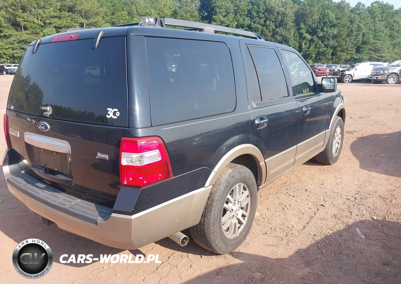 2013 Ford Expedition Xlt VIN:1FMJU1H50DEF26938 - 4