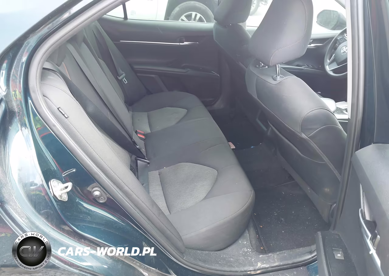 2020 Toyota Camry Le VIN:4T1C11AK3LU886730 - 8