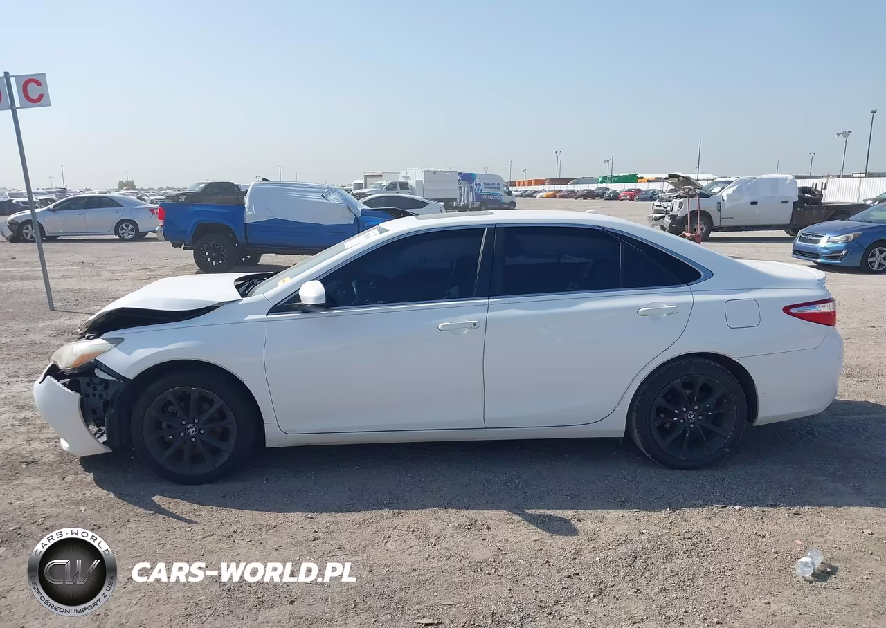 2017 Toyota Camry Xse VIN:4T1BF1FK5HU348401 - 14