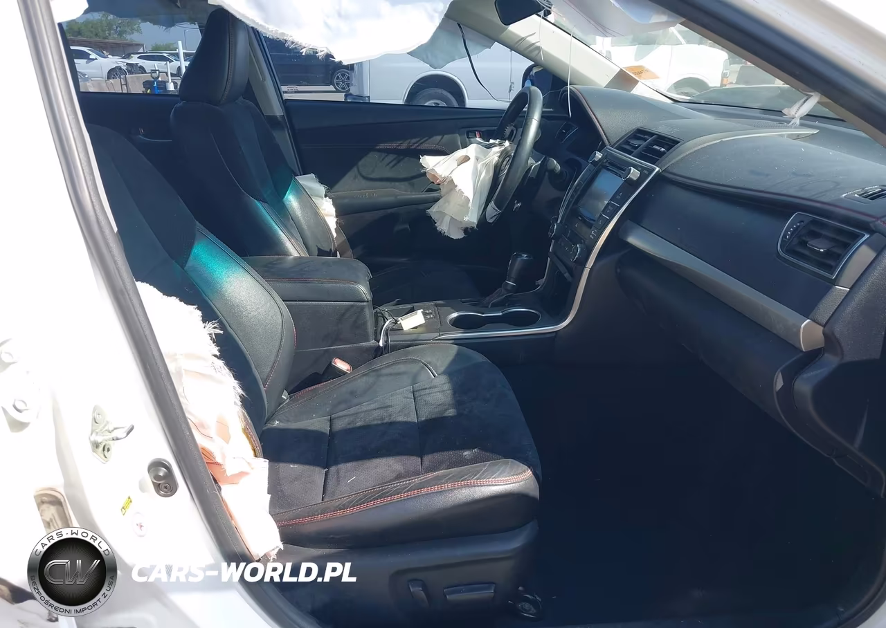 2017 Toyota Camry Xse VIN:4T1BF1FK5HU348401 - 5