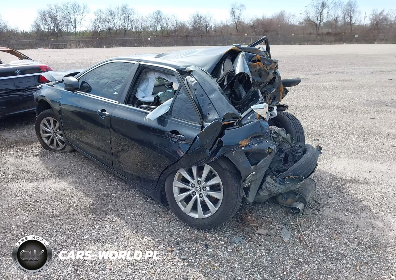 2016 Toyota Camry Xle VIN:4T1BF1FKXGU534062 - 3