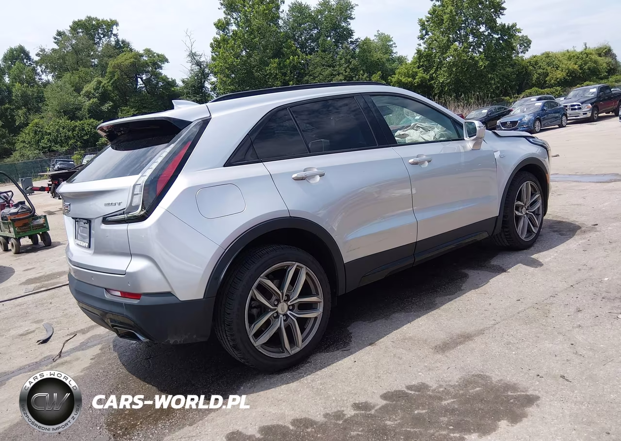 2019 Cadillac Xt4 Sport VIN:1GYFZFR46KF159768 - 4