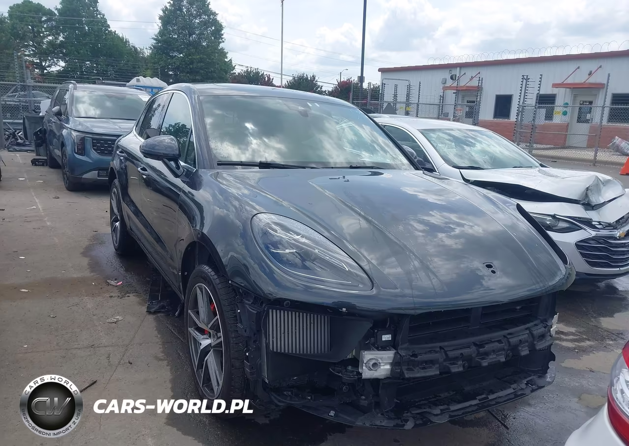 2022 Porsche Macan S