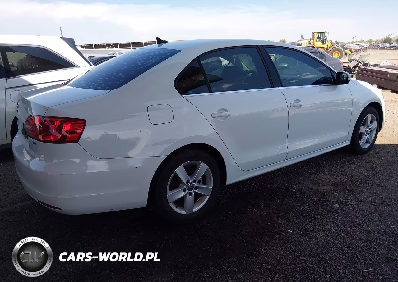 2014 Volkswagen Jetta 2.0L Tdi VIN:3VWLL7AJ8EM435547 - 4