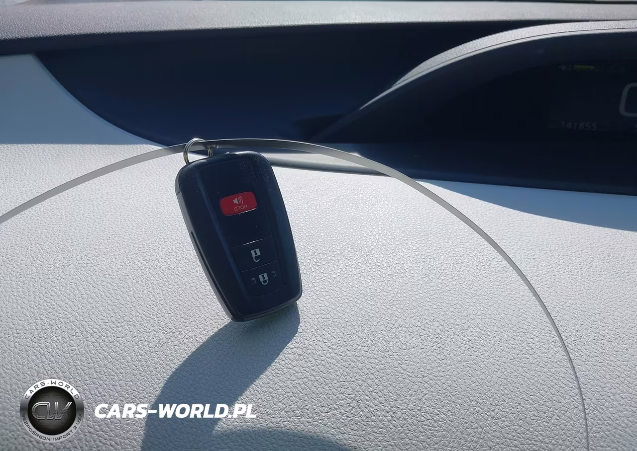 2017 Toyota Prius Four Touring VIN:JTDKARFU2H3042880 - 11
