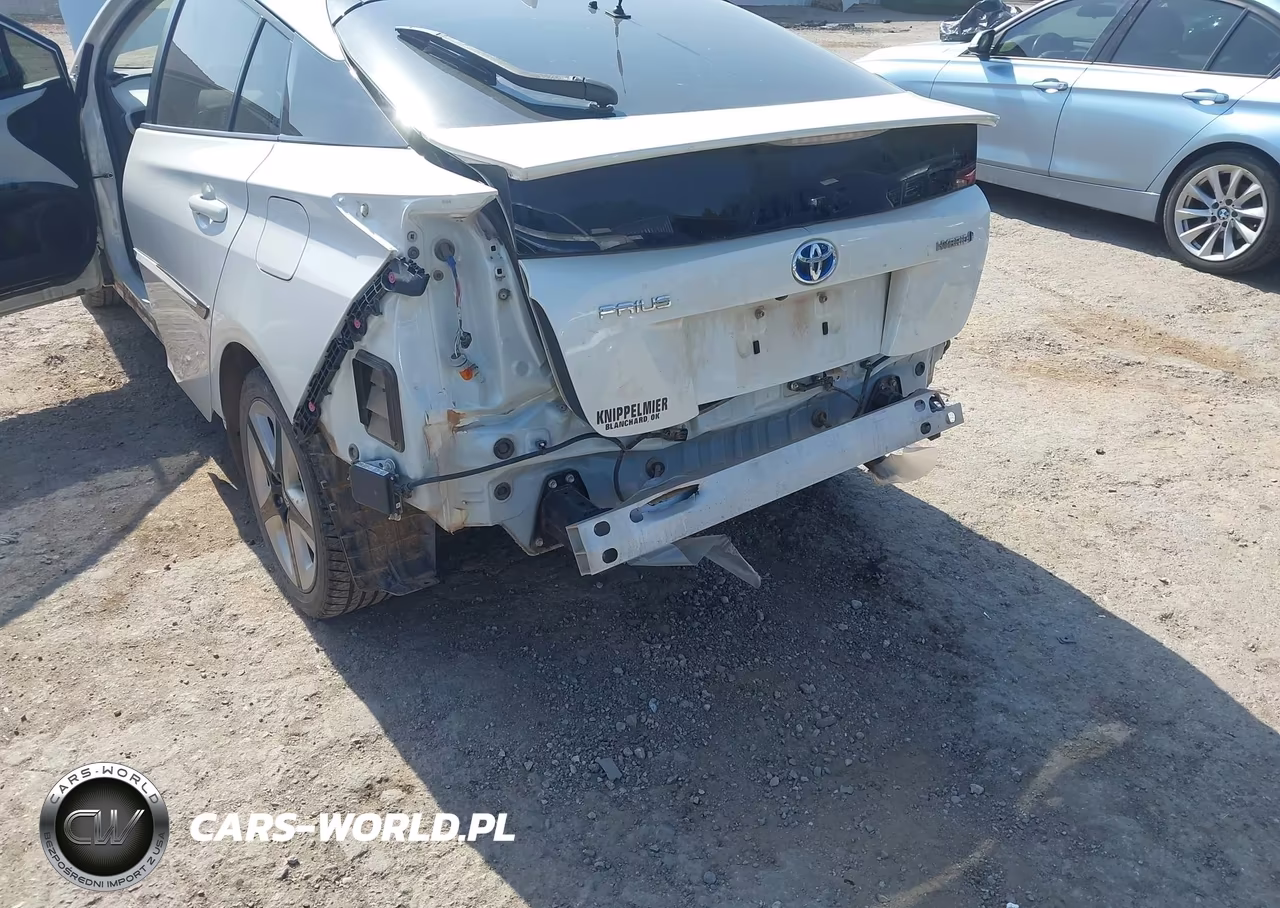 2017 Toyota Prius Four Touring VIN:JTDKARFU2H3042880 - 6