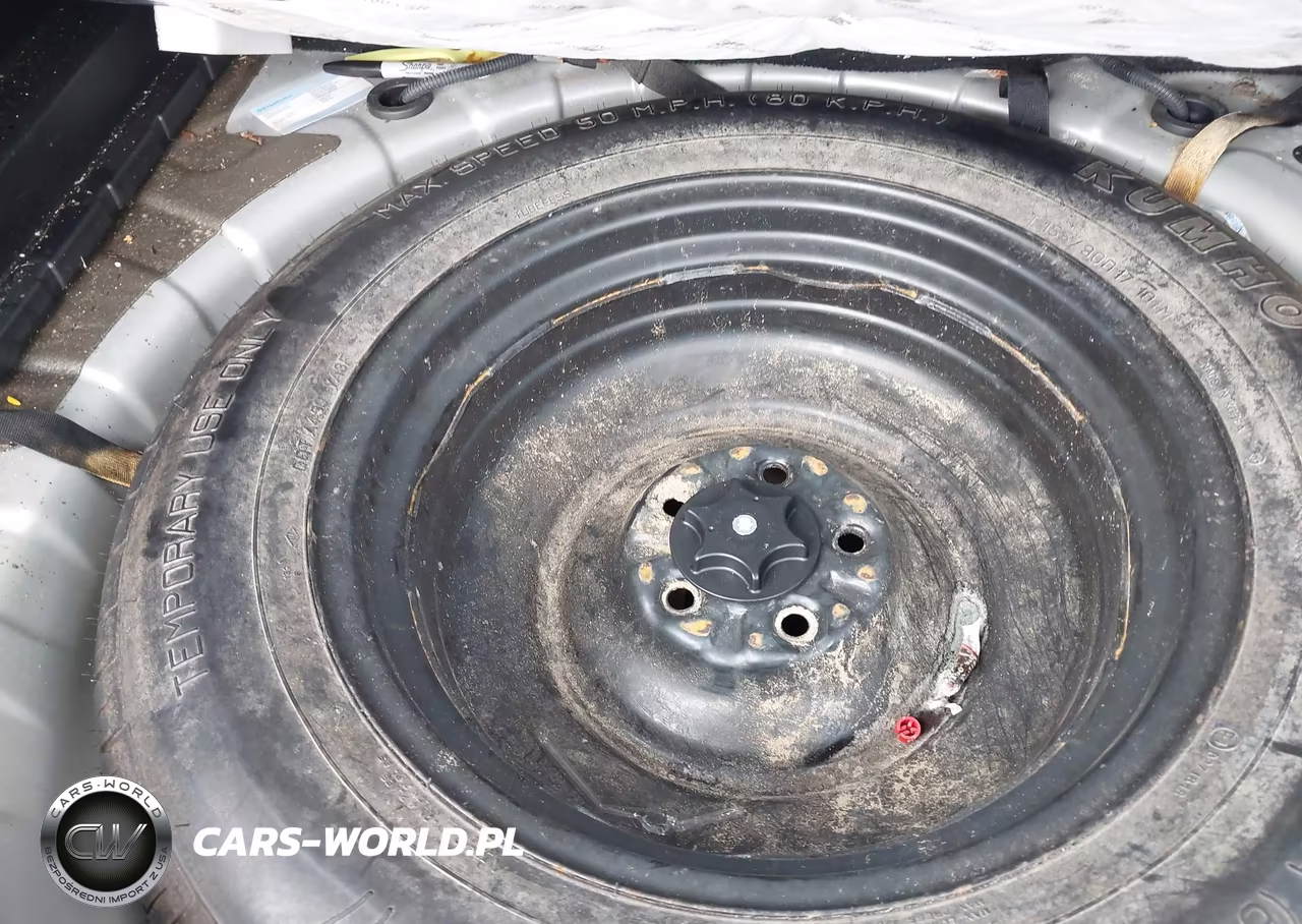 2019 Nissan Rogue S VIN:KNMAT2MV7KP504388 - 12