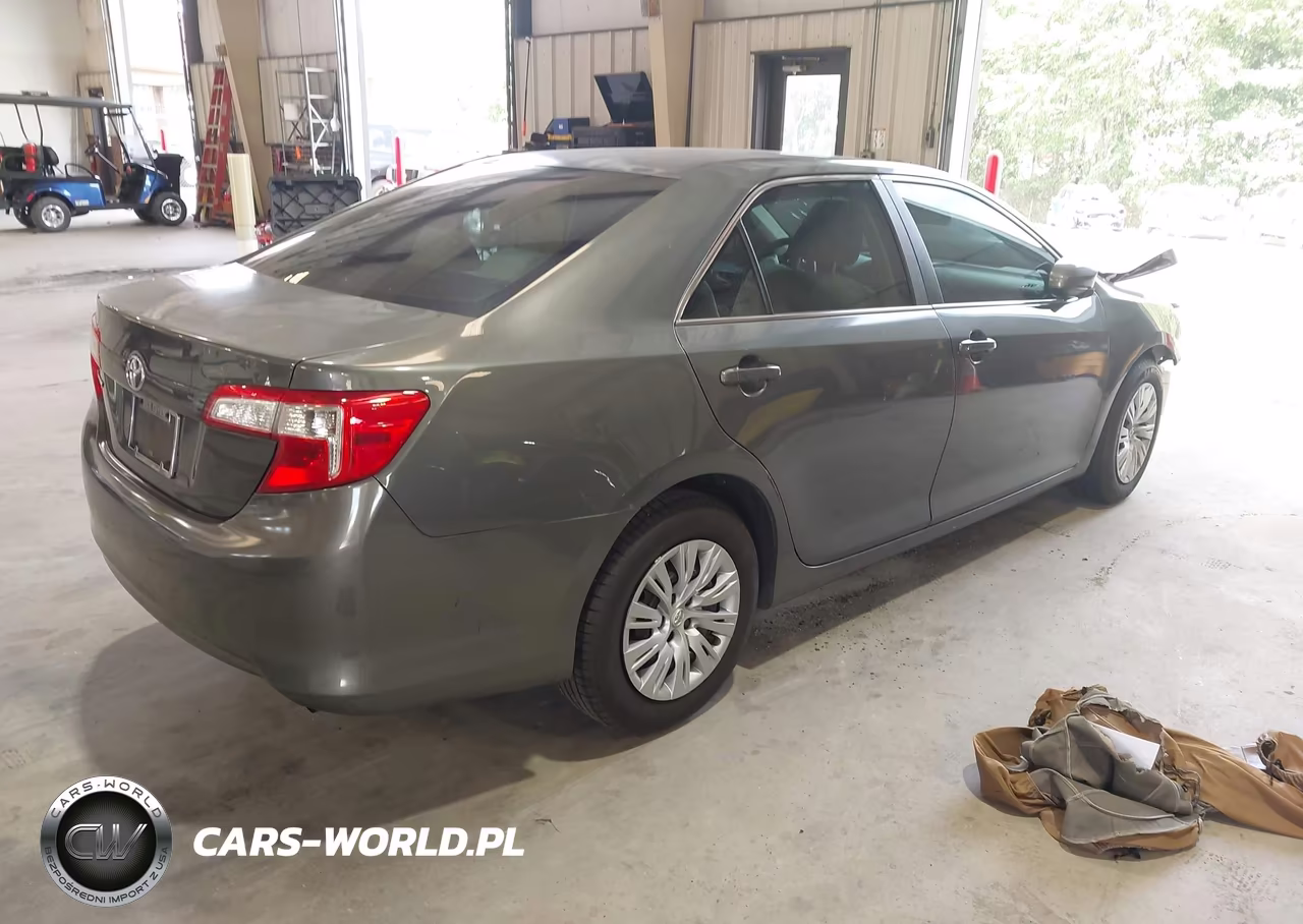 2012 Toyota Camry L VIN:4T1BF1FKXCU627108 - 4