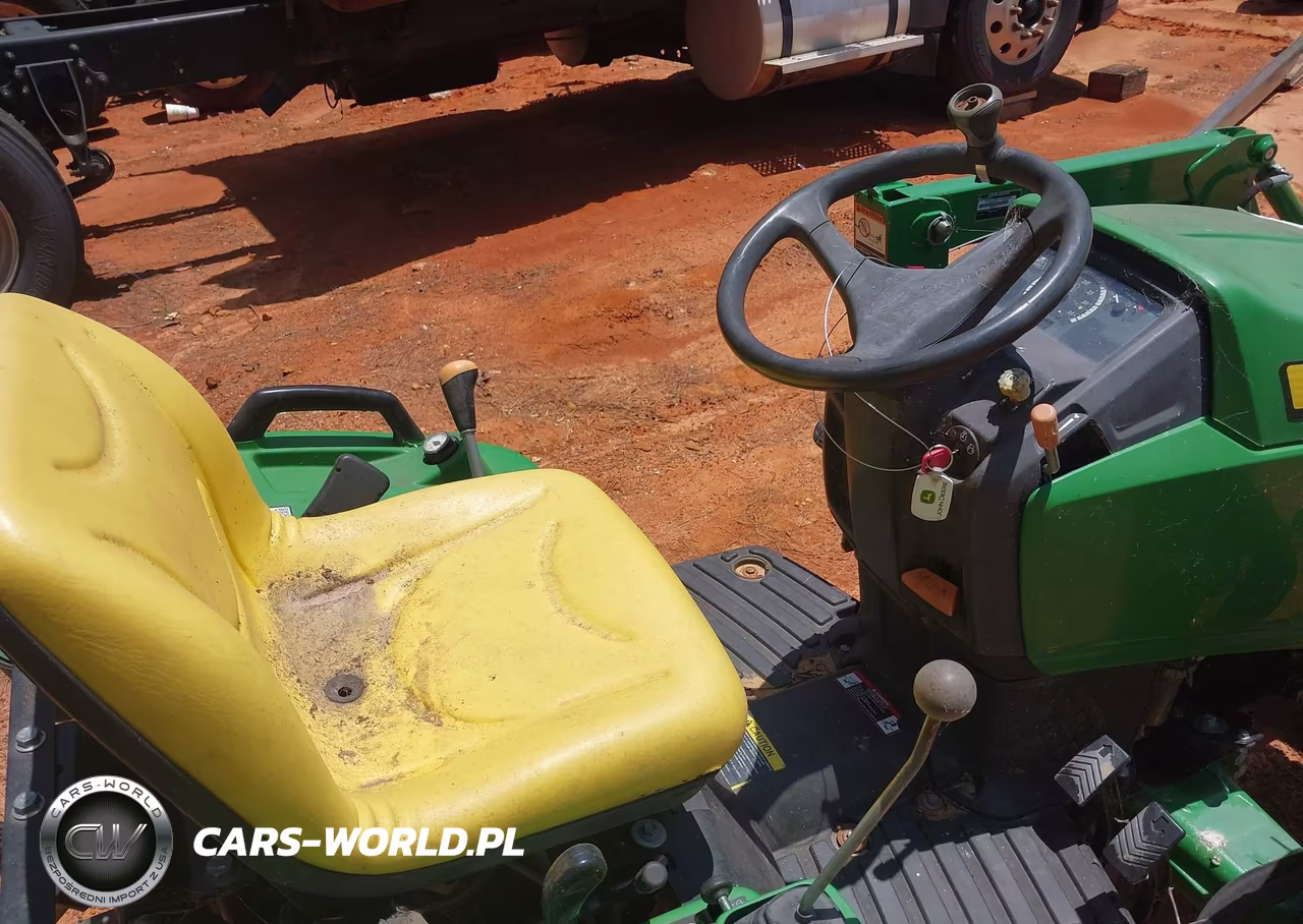2016 John Deere Riding Tractor VIN:1P0D120XLGX009243 - 5