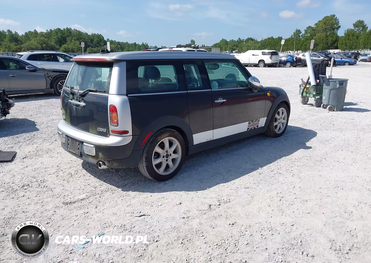 2008 Mini Cooper Clubman VIN:WMWML33538TN66727 - 4