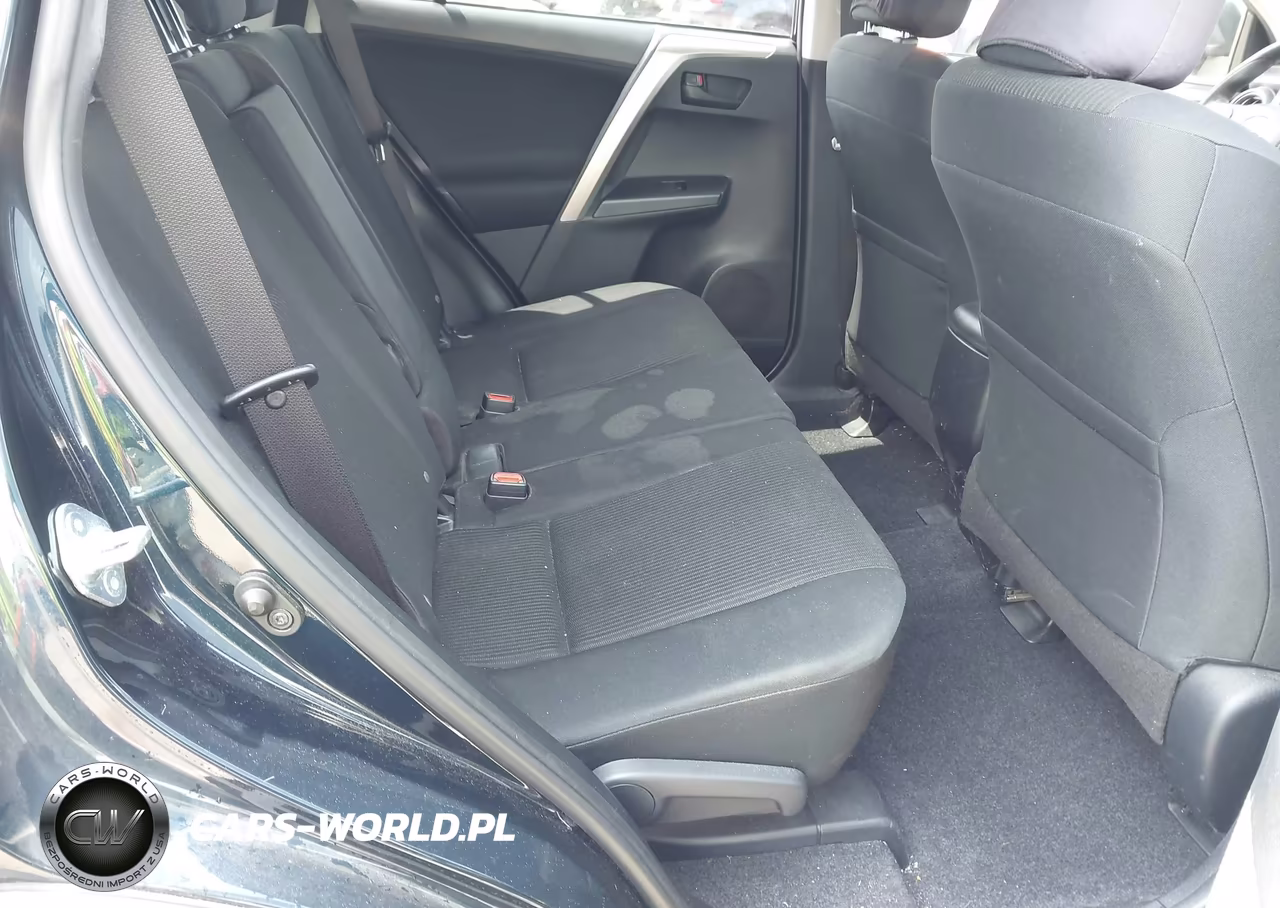 2018 Toyota Rav4 Le VIN:JTMBFREV0JD224685 - 8