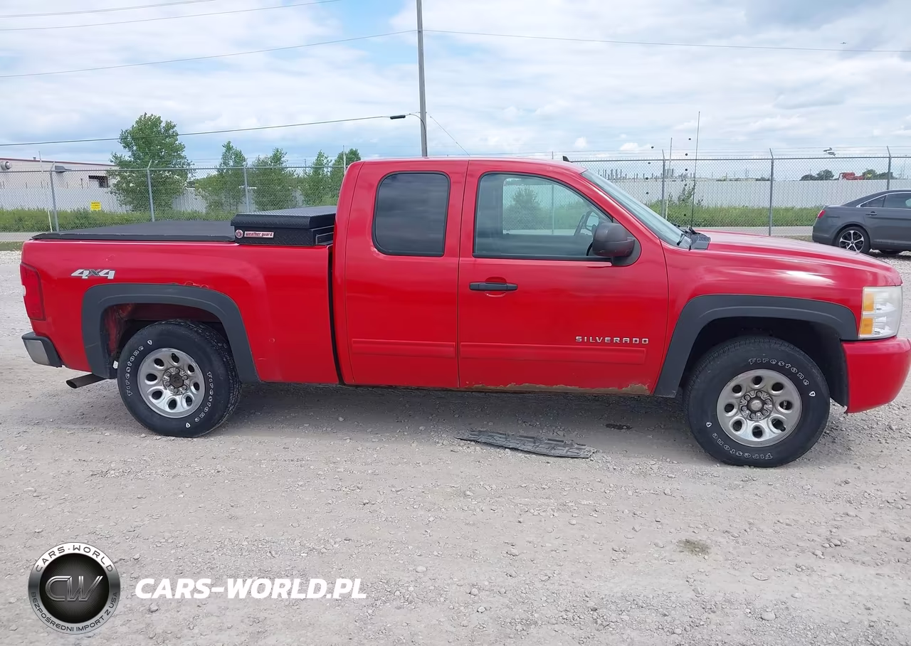 2010 Chevrolet Silverado 1500 Ls VIN:1GCSKREA5AZ112850 - 13