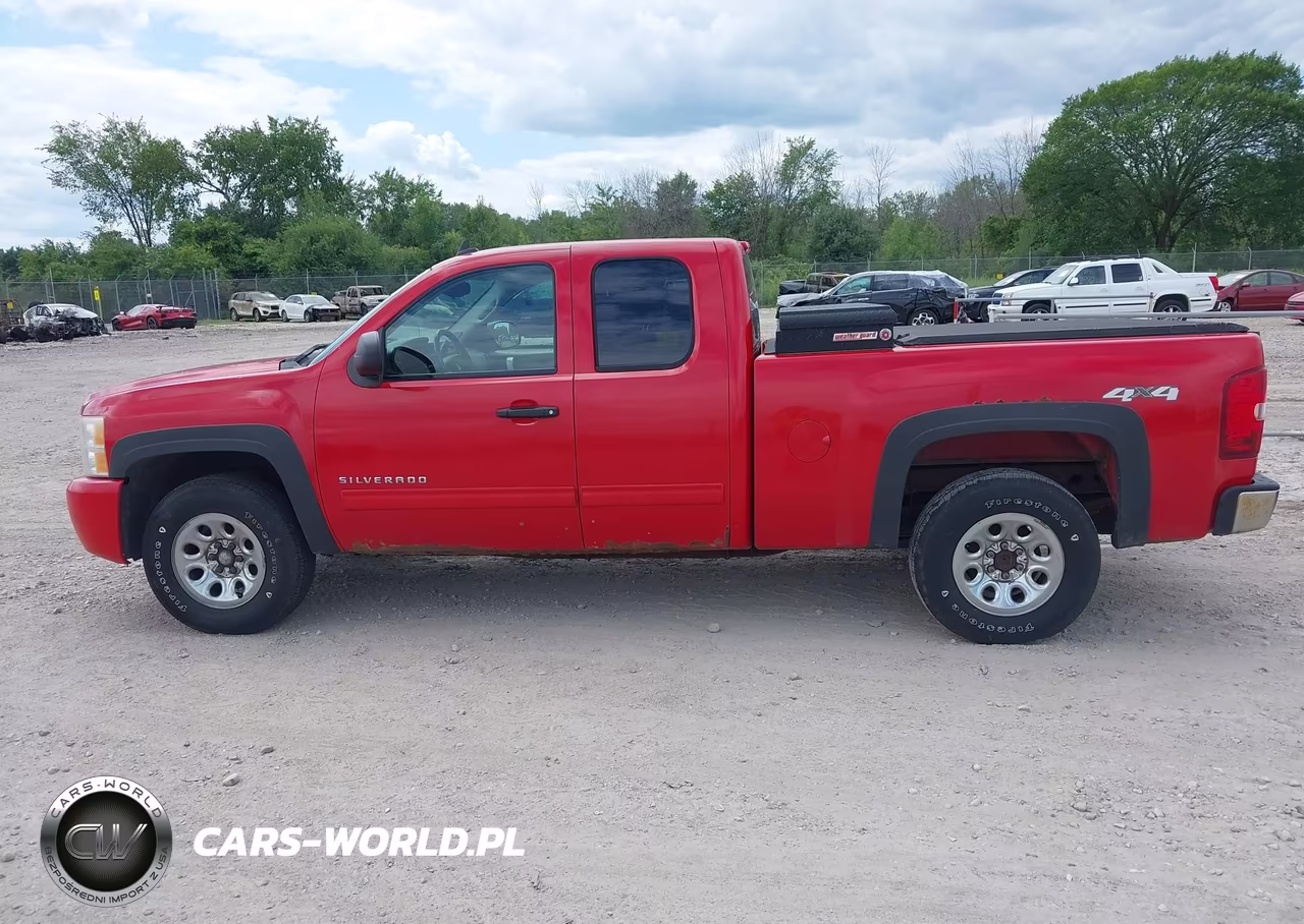 2010 Chevrolet Silverado 1500 Ls VIN:1GCSKREA5AZ112850 - 14