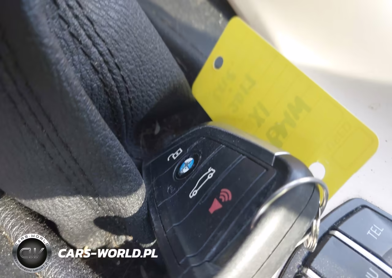 2017 BMW X1 Sdrive28I VIN:WBXHU7C32H5H37405 - 11
