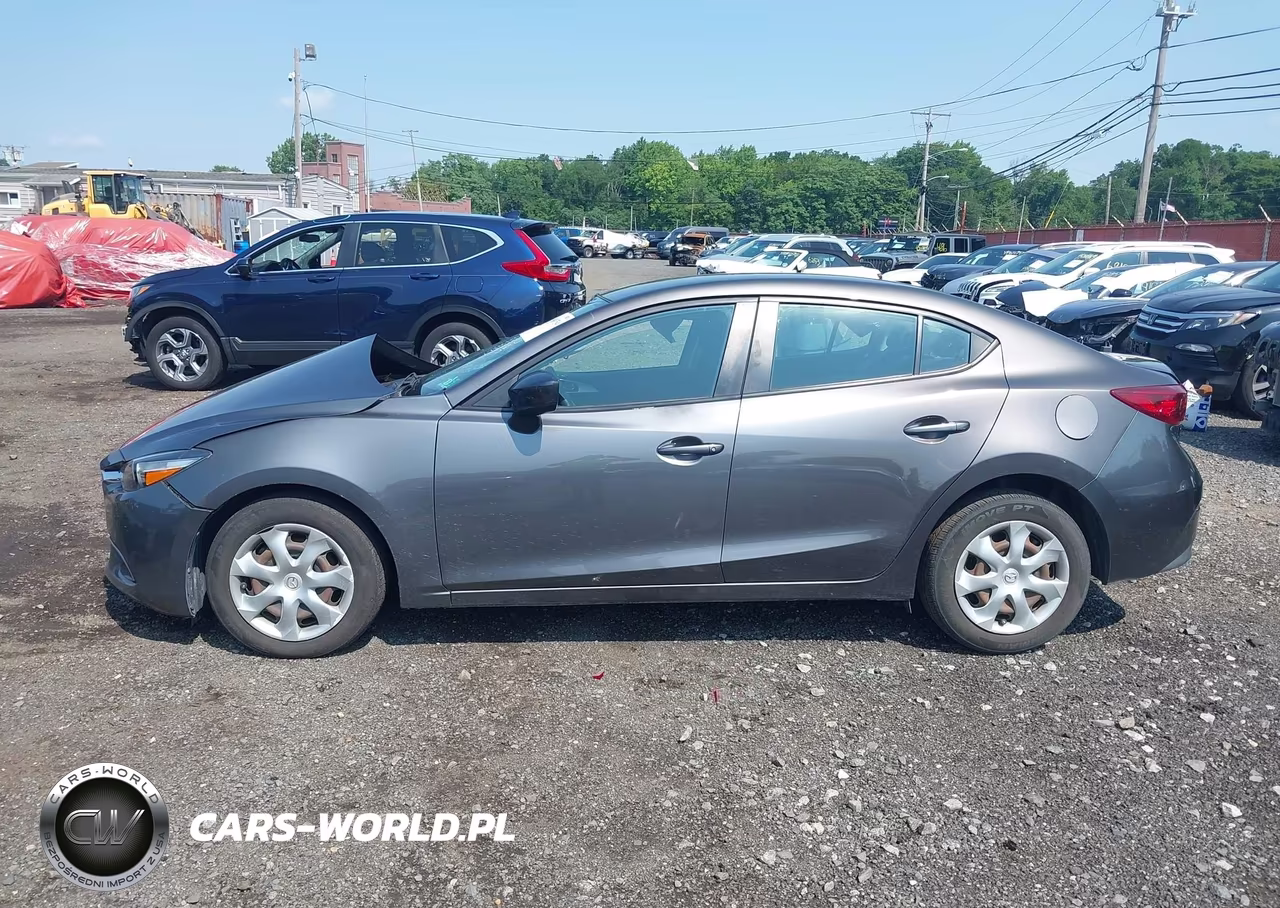 2018 Mazda Mazda3 Sport VIN:3MZBN1U76JM240382 - 14